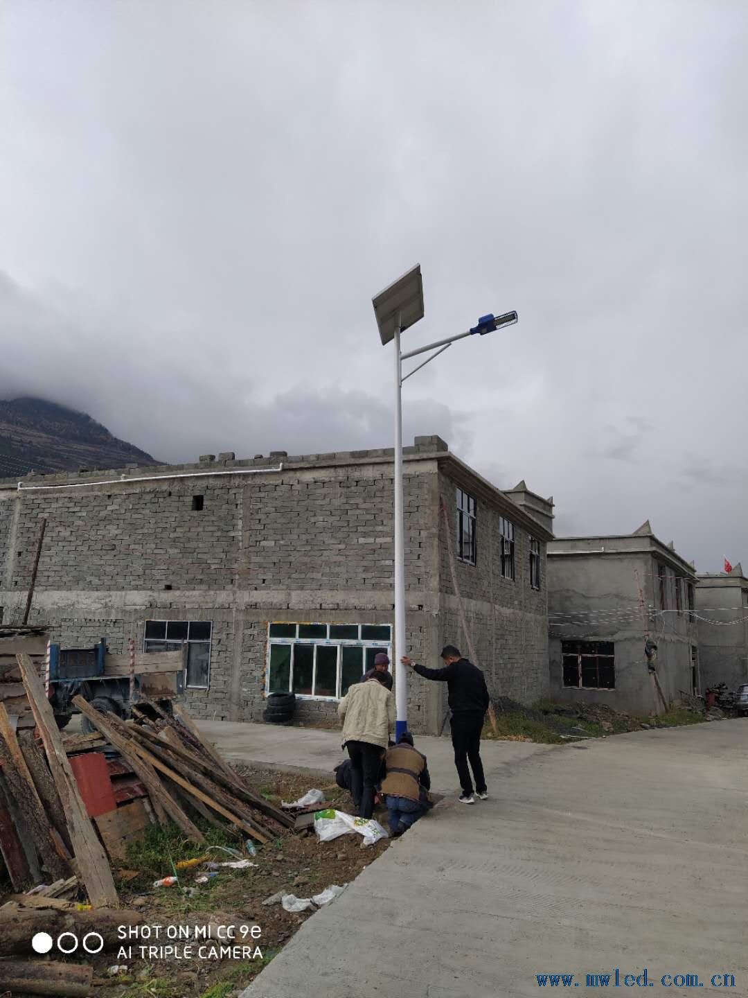 小金县太阳能4.jpg 小金县太阳能4.jpg